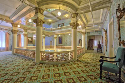 Photo 2 - Menger Hotel