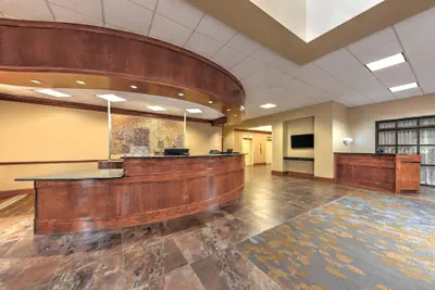 Photo 3 - Wyndham Midland Downtown