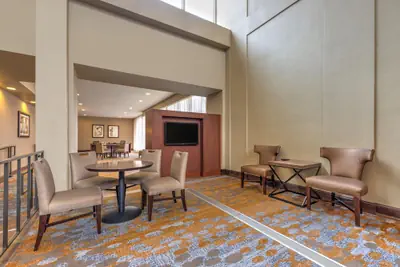 Photo 4 - Wyndham Midland Downtown