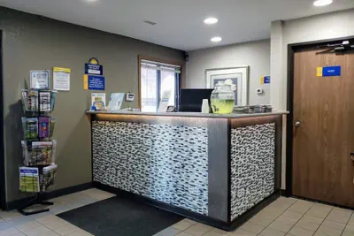 Photo 4 - Days Inn by Wyndham Willmar