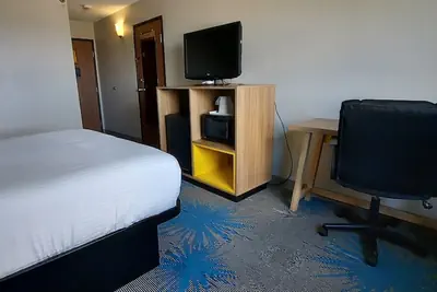 Photo 5 - Days Inn by Wyndham Willmar
