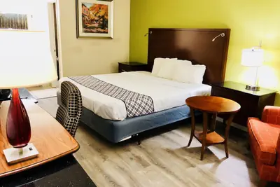 Photo 2 - Budget Lodge
