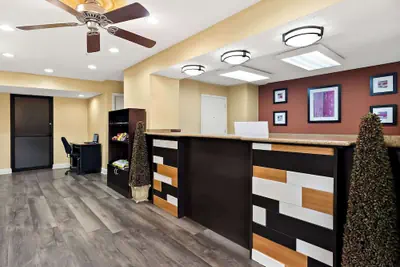 Photo 4 - Best Western Greenville Inn