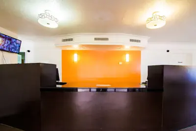Photo 2 - Motel 6 Austin, TX - Midtown