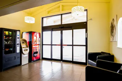 Photo 4 - Motel 6 Austin, TX - Midtown