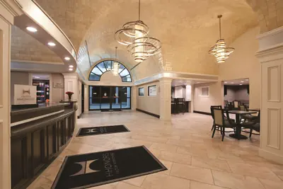 Photo 3 - Embassy Suites Corpus Christi
