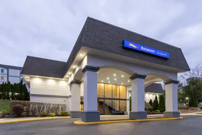 Photo 2 - Baymont by Wyndham White Plains - Elmsford