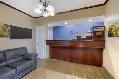 Photo 3 - Best Western Fairwinds Inn