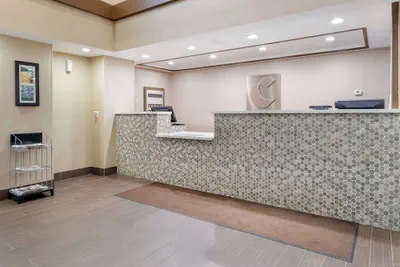 Photo 4 - Comfort Inn & Suites Johnstown - Richland Town Center
