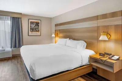 Photo 2 - Best Western Plus Heritage Rail-South York/I-83