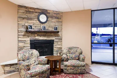 Photo 4 - Ramada by Wyndham Watertown/Thousand Islands NY