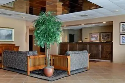Photo 2 - Ramada by Wyndham Watertown/Thousand Islands NY