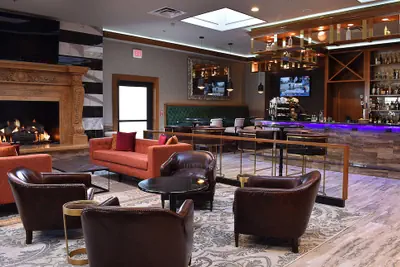 Photo 3 - The Fontana Hotel