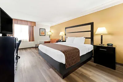 Photo 5 - Best Western Riverside Inn