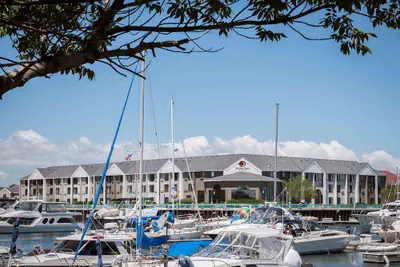 Photo 2 - Doubletree by Hilton Hotel Racine Harbourwalk