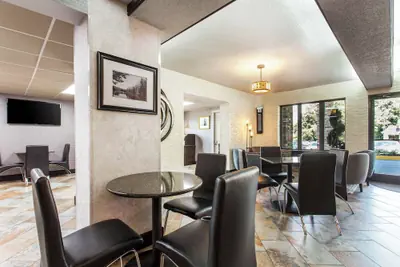Photo 5 - Quality Inn Black Mountain-Asheville East