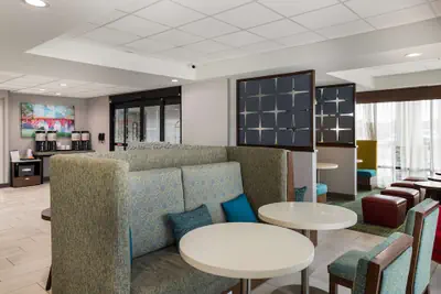 Photo 5 - Hampton Inn Gadsden