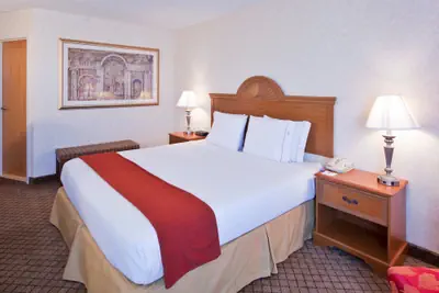 Photo 4 - Holiday Inn Express Flint-Campus Area by IHG
