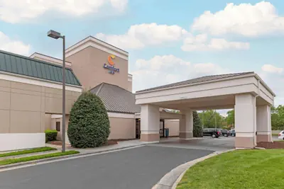 Photo 2 - Comfort Inn University Durham - Chapel Hill