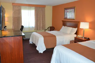 Photo 2 - Columbus Grand Hotel & Banquet Center