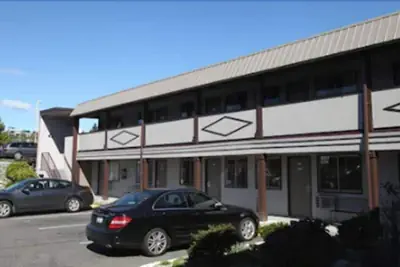 Photo 2 - Seatac Inn