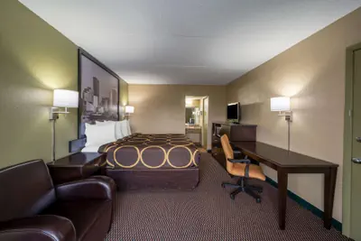 Photo 2 - Super 8 by Wyndham Perrysburg/Toledo
