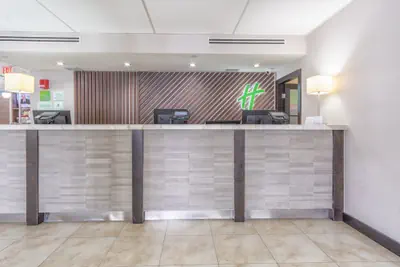 Photo 2 - Holiday Inn Miami - International Airport by IHG