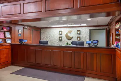 Photo 5 - Comfort Suites Outlet Center