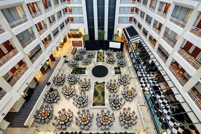 Photo 4 - Embassy Suites by Hilton Atlanta Buckhead