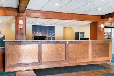 Photo 3 - Best Western Greenfield Inn