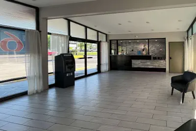 Photo 4 - Motel 6 Raleigh, NC – Downtown South