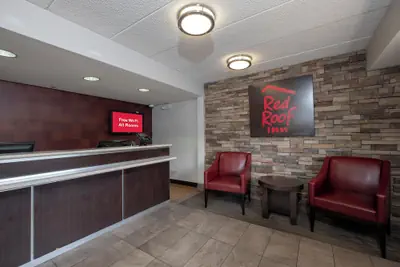 Photo 4 - Red Roof Inn Washington DC - Lanham