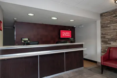 Photo 3 - Red Roof Inn Washington DC - Lanham