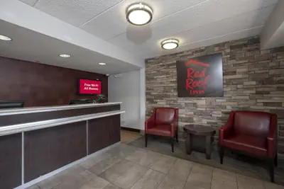 Photo 4 - Red Roof Inn Washington DC - Lanham