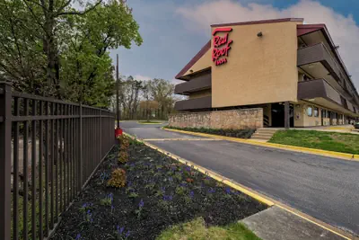 Photo 2 - Red Roof Inn Washington DC - Lanham