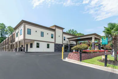 Photo 2 - Quality Inn & Suites Athens University Area