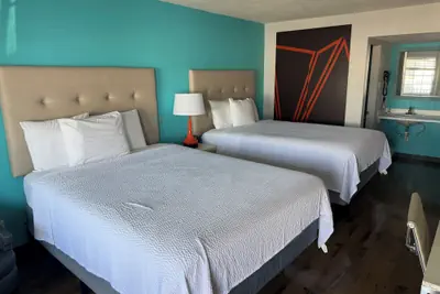 Photo 4 - Howard Johnson by Wyndham Ft. Myers FL