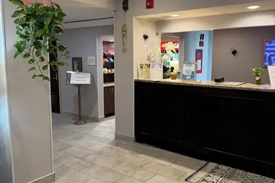 Photo 5 - Regency Inn & Suites New London, Mystic