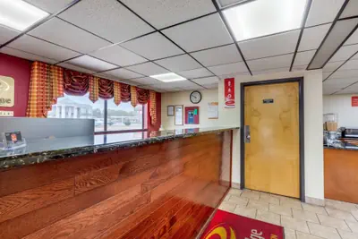 Photo 4 - Econo Lodge Chattanooga Northeast - Ooltewah