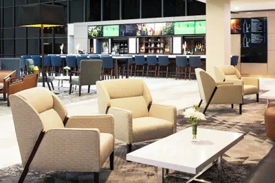 Photo 3 - Sheraton Bloomington Hotel