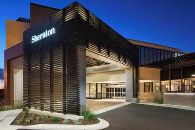 Photo 2 - Sheraton Bloomington Hotel