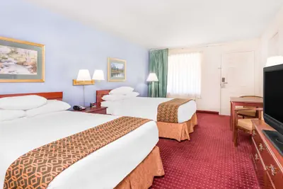 Photo 5 - Days Inn by Wyndham Lavonia