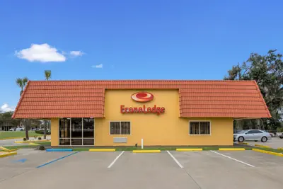 Photo 2 - Econo Lodge Live Oak