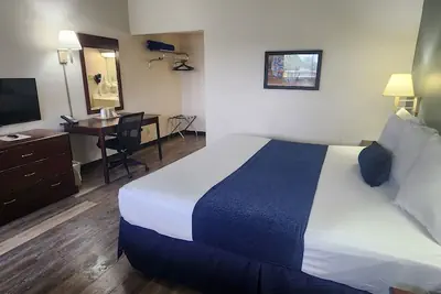 Photo 2 - Parkview Inn and Conference Center
