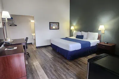 Photo 5 - Parkview Inn and Conference Center