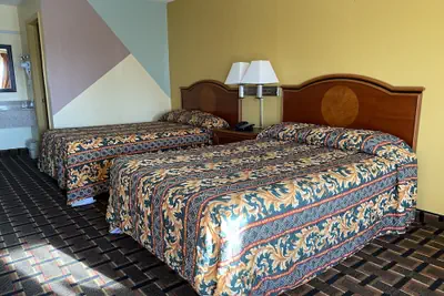 Photo 5 - Best Inn