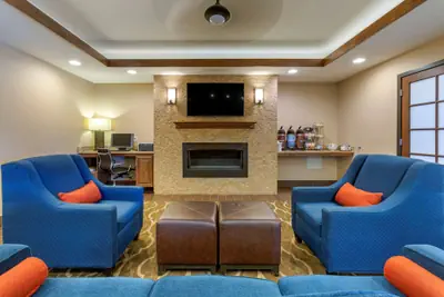 Photo 2 - Comfort Inn Medford North