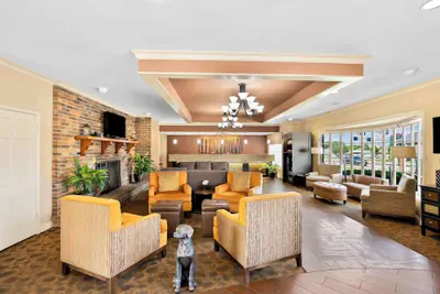 Photo 4 - Best Western Coach House