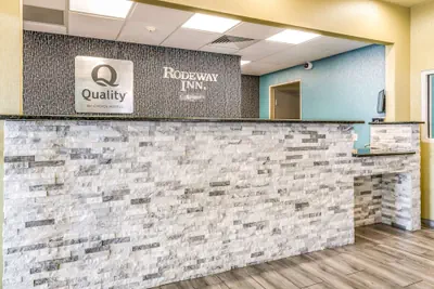 Photo 4 - Quality Inn Poughkeepsie