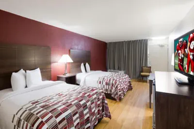 Photo 3 - Horizon Inn & Suites